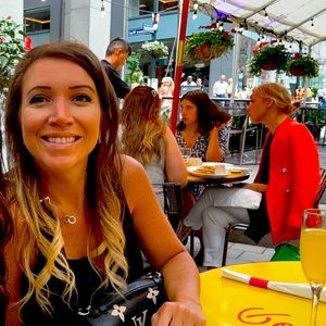 Meet your Posher, Ashley